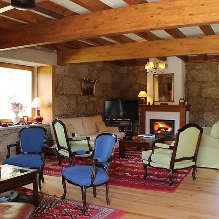 Quinta De Seves Country house