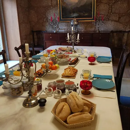 منزل ريفي Quinta De Seves *